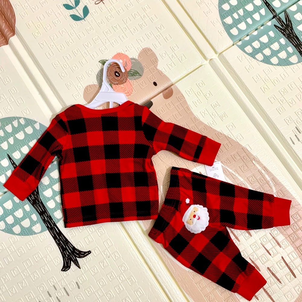 Newborn Christmas clothes